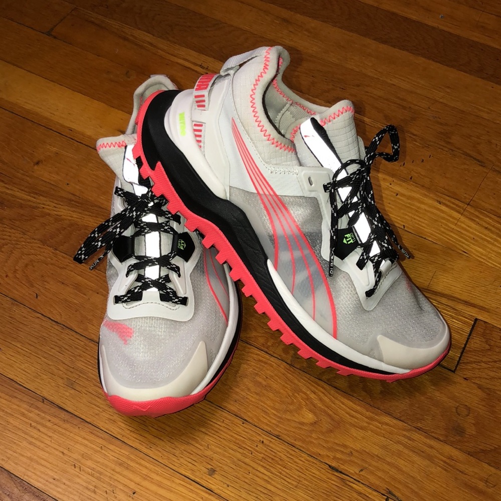 Puma Women’s Voyage Nitro Running Sneaker, size 7